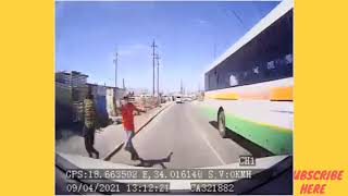 Driver Outclassed Hijackers in Cape Town SOUTH AFRICA April 2021 [upl. by Arytal]