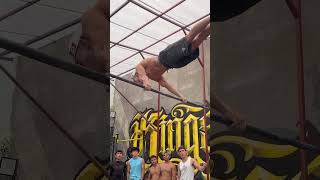 Entrenamiento Callejero Mexicano 🇲🇽👑 streetworkout calistenia motivacion mexico shorts [upl. by Elamor990]