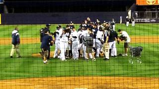 YANKEES CLINCH 2011 [upl. by Eilegna]