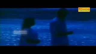 Evergreen Film Song  Neelaraavil Innuninte  Kudumbasammetham  Malayalam Film Song [upl. by Yrocaj]