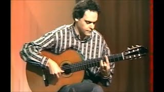 Roland Dyens plays quotRecuerdos de la Alhambraquot extract by Tarrega on French TV [upl. by Widera]