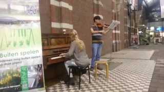 Skyfall Adele  James Bond public piano amp violin cover  Nijmegen station [upl. by Ervine]