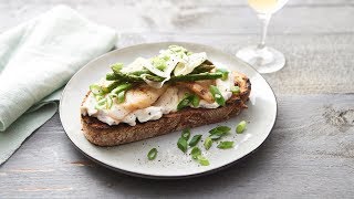 Luxe bruschetta met tarbot en groene asperges [upl. by Akkahs]