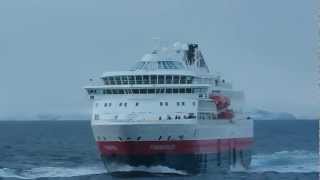 Hurtigruten Schiffsbegegnung MS Finnmarken MS Nordnorge 03032012 [upl. by Nytsirhc]