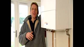 What is the difference between a combi and conventional boiler heating systems [upl. by Dewie]