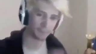 xQc clapping fast [upl. by Nelg]