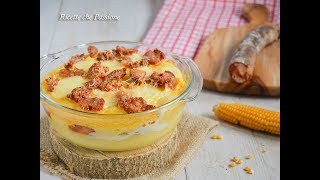 Polenta con salsiccia e provola al forno  Ricette che Passione [upl. by Solram]