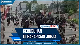 Viral Kerusuhan di Babarsari Jogja Ruko dan Motor Diamuk Massa [upl. by Airelav316]