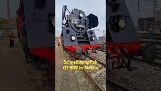 Schnelldampflok 01509 in Stettin [upl. by Neale]