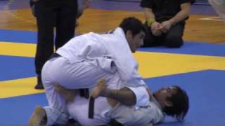 2009 European JiuJitsu Championship Kron Gracie vs Yan Cabral Under 82 KG Final  Black Belt [upl. by Lorie7]