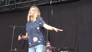 Louane  Incontrôlable  Bonn 04072016 [upl. by Grounds]