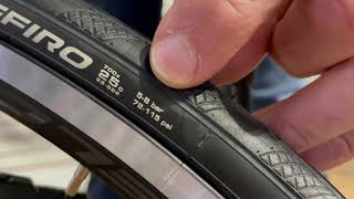 How to pump a presta valve  road bike mountain bike gravel bike tires and tubes [upl. by Durwood210]