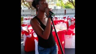 euridse jeque brincando de cantar musica de bruna carla  no check sound de uma festa [upl. by Adaval]