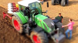 Fendt 724 Vario John Deere 6210R New Holland T 7270 MF 7624 und Valtra T 203 im Test [upl. by Anived]