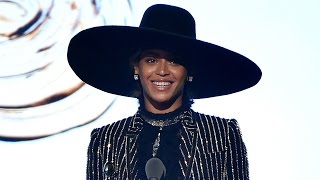 Beyonce Gives POWERFUL Speech At CFDAs amp Receives Fashion Icon Award [upl. by Aiza262]