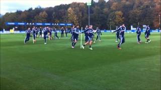 FC Schalke Training Aufwärmprogramm mit Koordinationsübungen [upl. by Wong793]