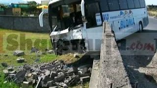 Shkodër aksidentohet autobusi me 50 turistë malazezë [upl. by Tingey]