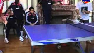 Yoann Gourcuff et Thierry Henry jouent au Ping pong [upl. by Reddy159]