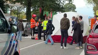 Arbeider in levensgevaar na ongeval in Oostkamp man gegrepen door wagen [upl. by Ycniuq620]