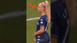 Neymar VS 11 Pemain Sepak Bola Wanita [upl. by Lucky]