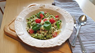 Spätzlepfanne mediterran mit Bärlauchspätzle  Einfaches schnelles und leckeres Pfannengericht [upl. by Esinej]