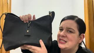 Louis Vuitton 1 year review of the carryall [upl. by Wylde180]