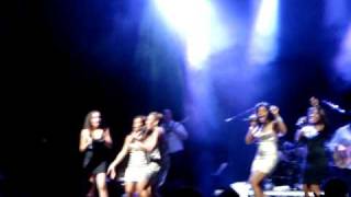 SISTER SLEDGE live in London 21st august 2009 [upl. by Anawat]