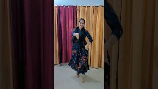 Ishq hua ❤️  halchal hui dance madhuri shorts viral trending [upl. by Feerahs]