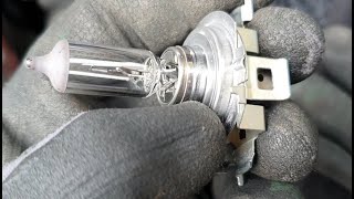 CITROEN C4 HEADLIGHTHEADLAMP BULB REPLACEMENT HOWTO [upl. by Esorrebma]