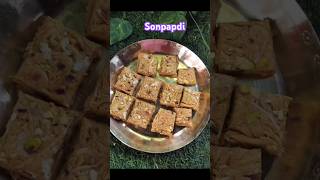 sonpapdi banane ki best tarikahow to make sonpapdi at home viralshorts [upl. by Brandice]