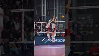 Mega rally Pinerolo Cuneo iLoveVolley TheGoldenAge Volleyball Volley Pallavolo [upl. by Alexina271]