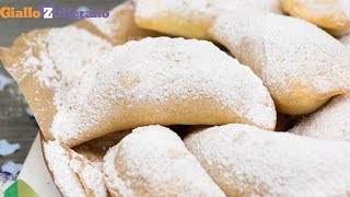 Cassatelle di ricotta Dolci di Carnevale  Ricetta in 1 minuto [upl. by Honorine489]