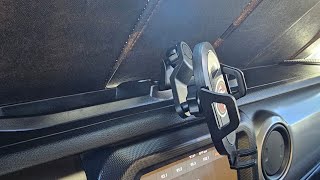 2018 Jeep Wrangler Dash Mount for Cell phone [upl. by Darach]