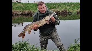 Fenland Pike Fishing Never give up [upl. by Hadleigh]