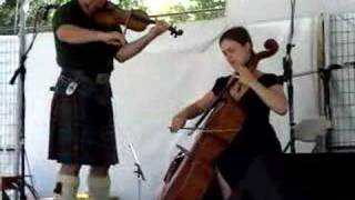 Alasdair Fraser  Natalie Haas  Valley of the Moon Reel [upl. by Anilosi506]