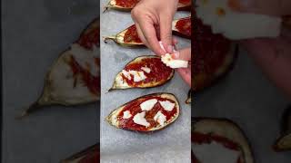 Melanzane ripiene di sugo e mozzarella al forno pronte in pochi minuti [upl. by Gilba]