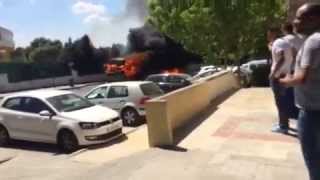 Incendio de un autobús en la urbanización El Bosque [upl. by Lal869]