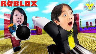 Ryan Winning Pass The Bomb Thing Game in ROBLOX Lets Play with Ryans Mommy [upl. by Salahcin]