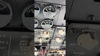 Private Tour Of A Boeing 737400s Cockpit [upl. by Randi]