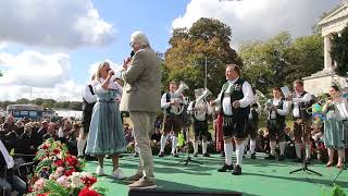 Standkonzert der Wiesnkapellen auf dem Münchner Oktoberfest [upl. by Olim]