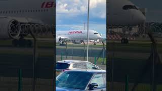 Iberia airways A350941 coming from Madrid to London Heathrow airport [upl. by Amlus977]