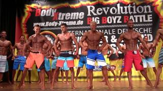 Deutsche Newcomer Meisterschaft 2017  Mens Physique 3 Elimination [upl. by Estey484]