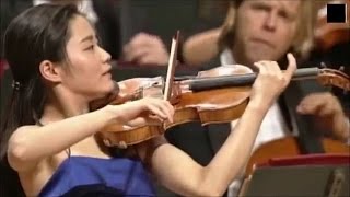 Sayaka Shoji plays Brahms  Violin Concerto in D major Op77 [upl. by Louanne5]