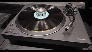 Technics Live Demos New SL1300G Turntable and New SCCX700 Wireless Powered Loudspeaker [upl. by Tamma]