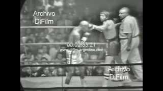 Carlos Monzon vs Bennie Briscoe  WBC Middleweight Title 1972 [upl. by Calloway]