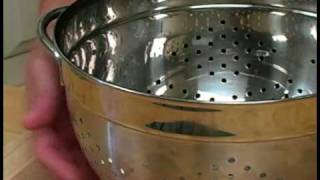 Cooking Tips  How to Use a Colander [upl. by Cut]