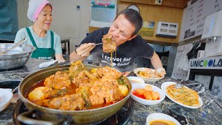 Best Korean Food HUGE BONE HOTPOT  5 Must Eat Foods in Seoul [upl. by Carina785]