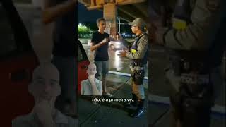 Vídeo de um intérprete ouvinte em LIBRASAmei o vídeo viu Parabéns o policial e o surdo [upl. by Ruperta613]