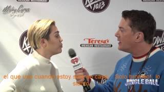 Entrevista Miley Cyrus Jingle Bell KDWB 1013 FM  10122013 [upl. by Jonati]