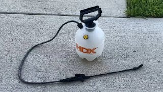 HDX Pet Control Sprayer Weed Control Sprayer 1 Gallon Multi Purpose Comfortable Grip Pump Handl [upl. by Sabsay453]